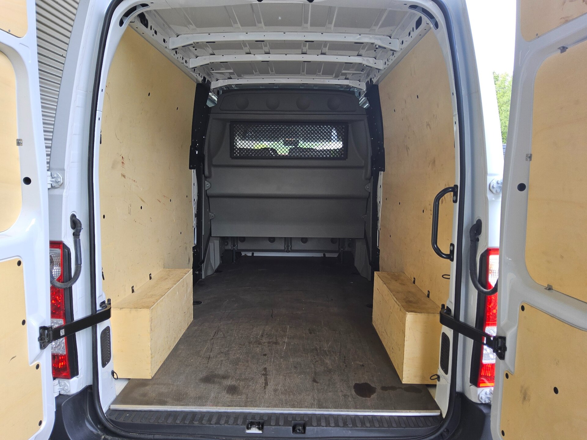 Renault Master L3H2 2.3 dCi Kasten 7-Sitzer AUX-IN LED 11