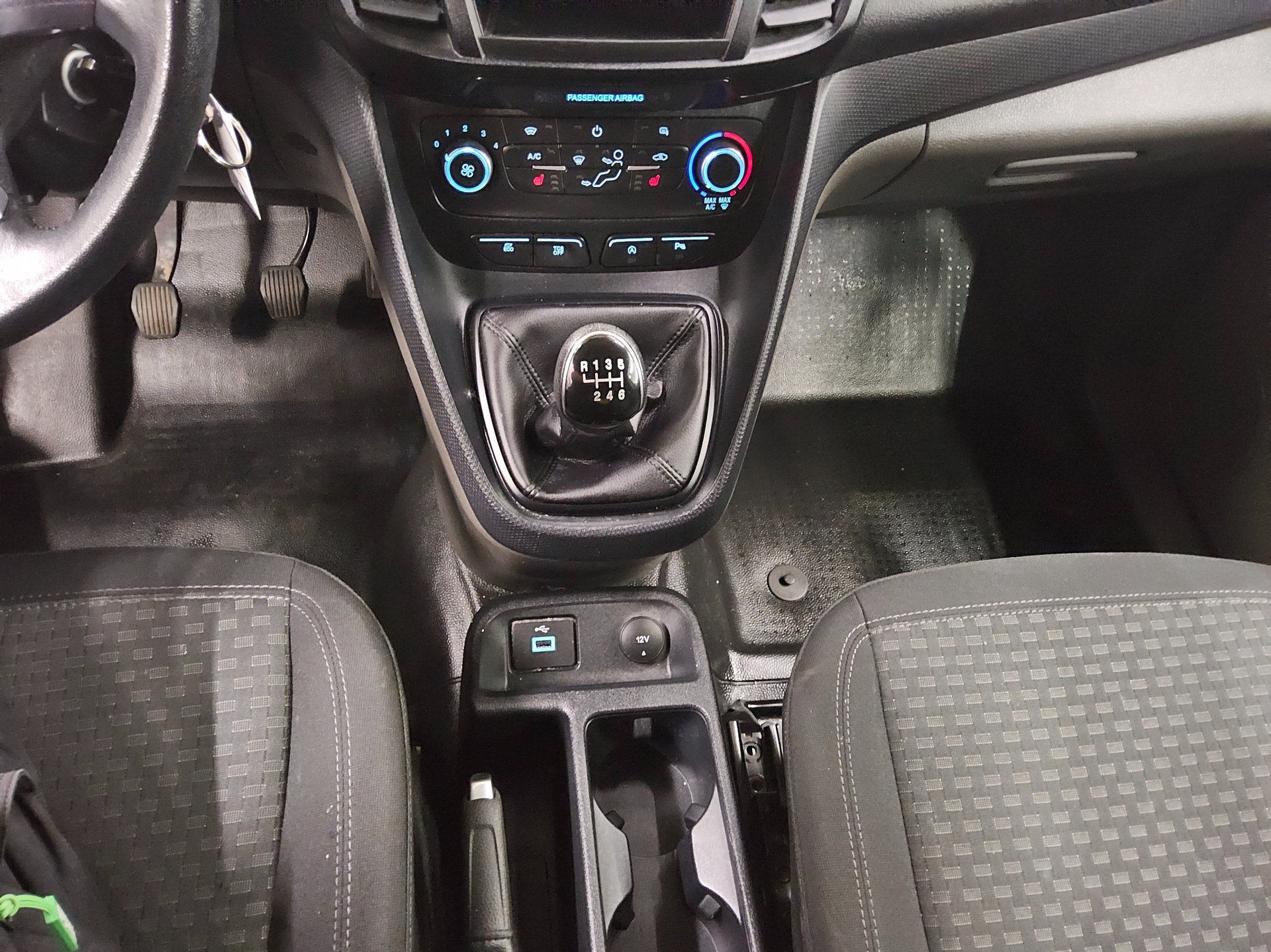 Ford Transit Connect 1.5 EB Trend Klima PDC DAB 6