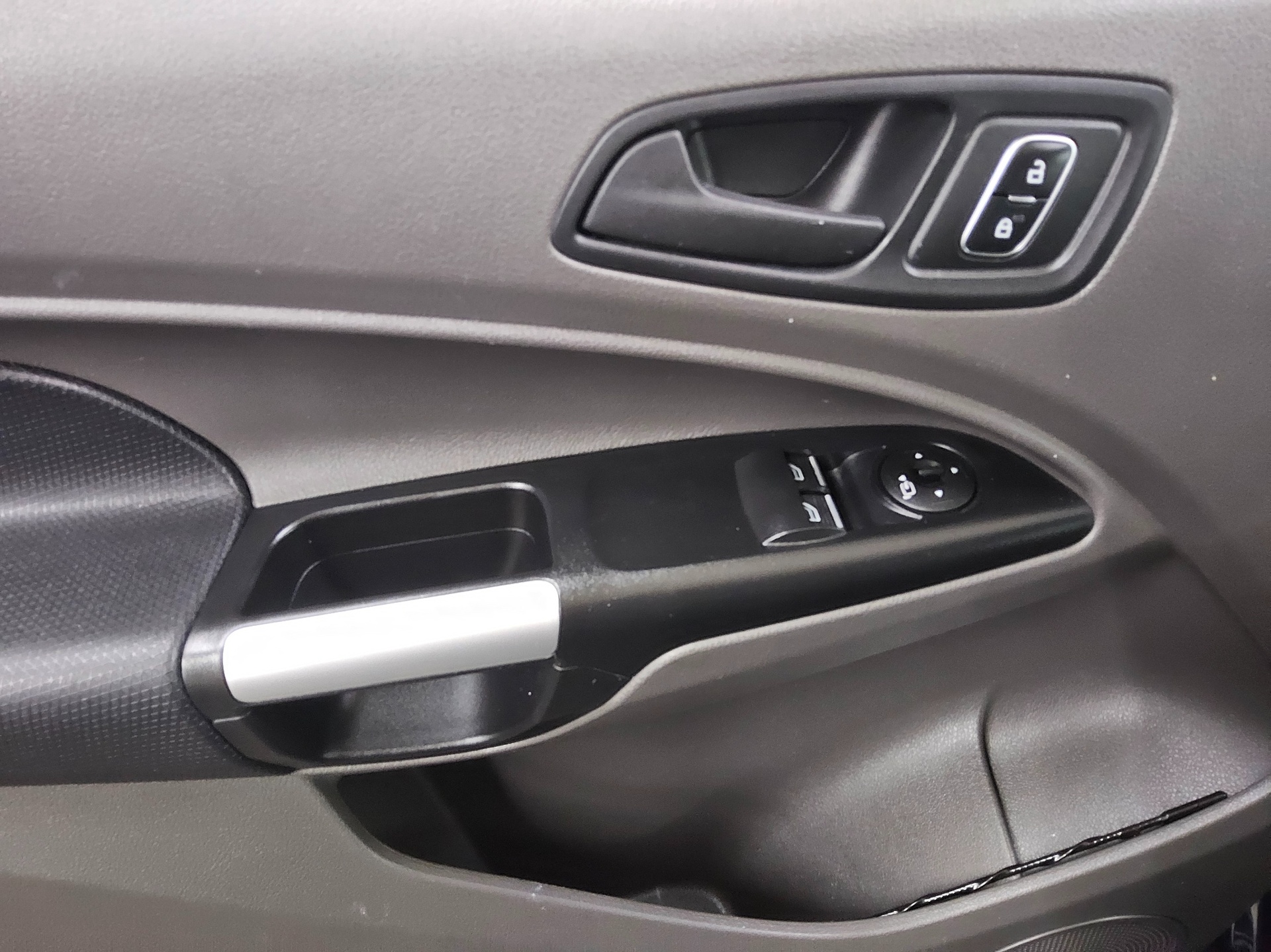 Ford Transit Connect 1.5 EB Trend Klima PDC DAB 9