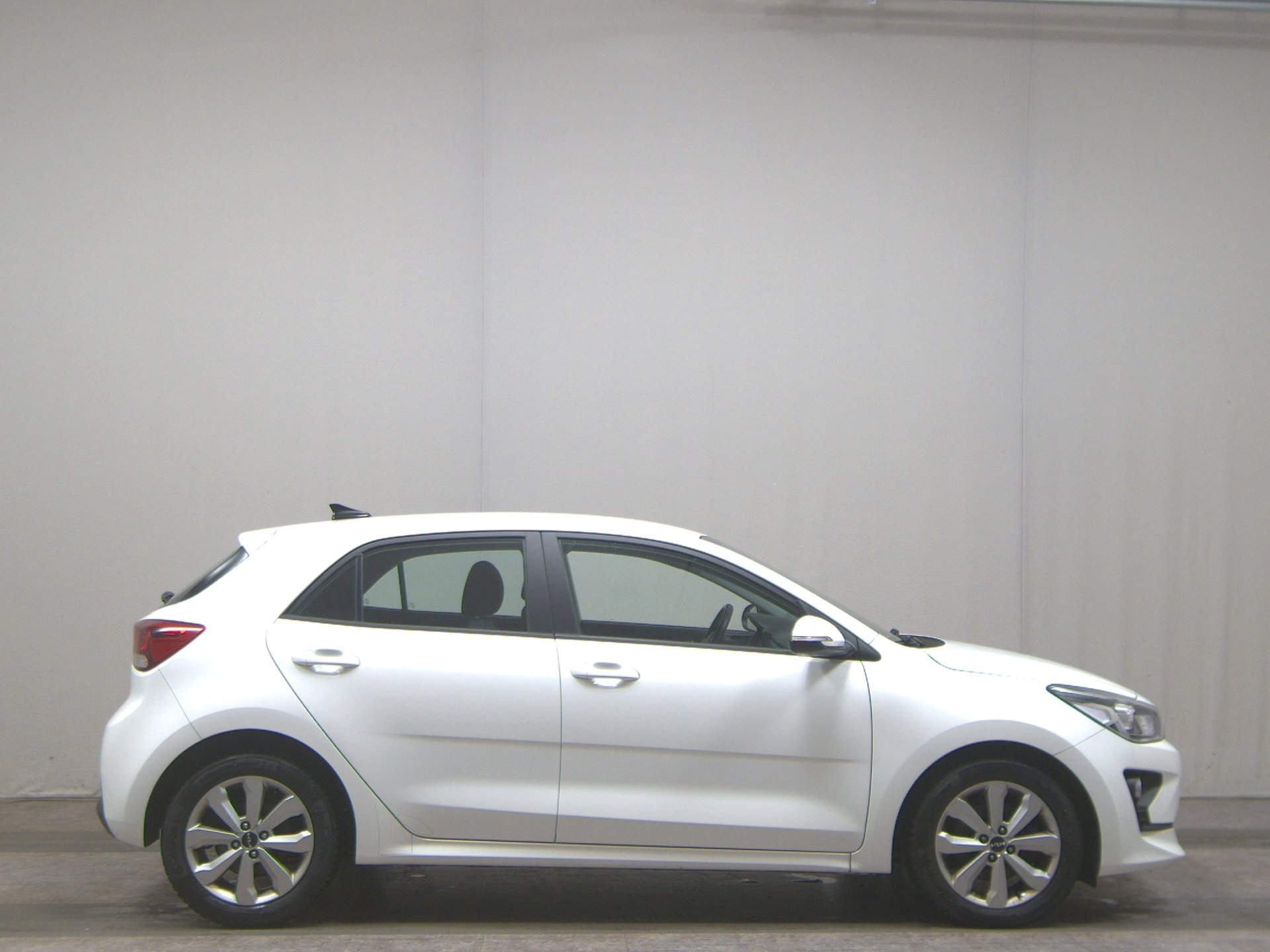 Kia Rio 1.0 T-GDI Navi LED Rückfahrkamera Shz PDC
