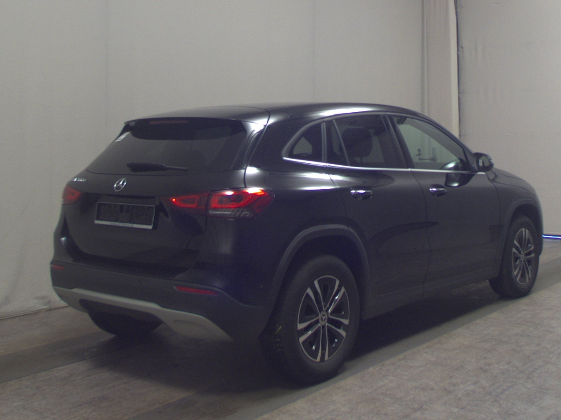 Mercedes-Benz GLA 200 d Progressive Navi LED Kamera Ambiente 4