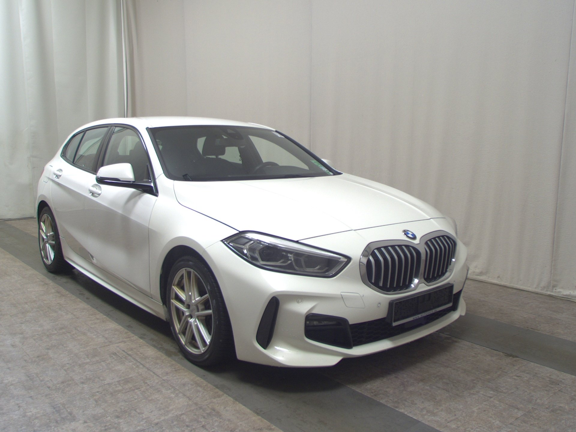 BMW 120dA M-Sport T-Leder Navi LED LC-Pro PDC Shz 3