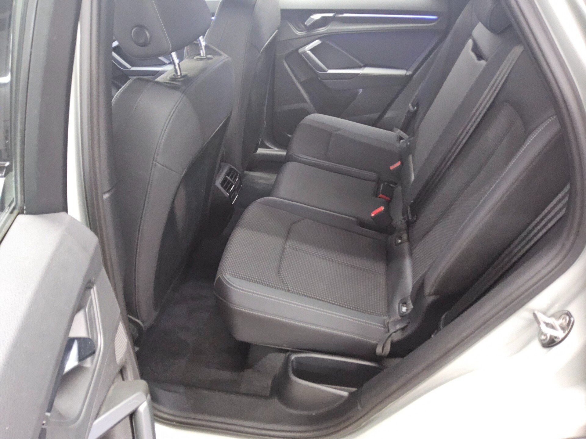 Audi Q3 Sportback 35 TDI Qu. S-Line T-Leder Navi LED 13
