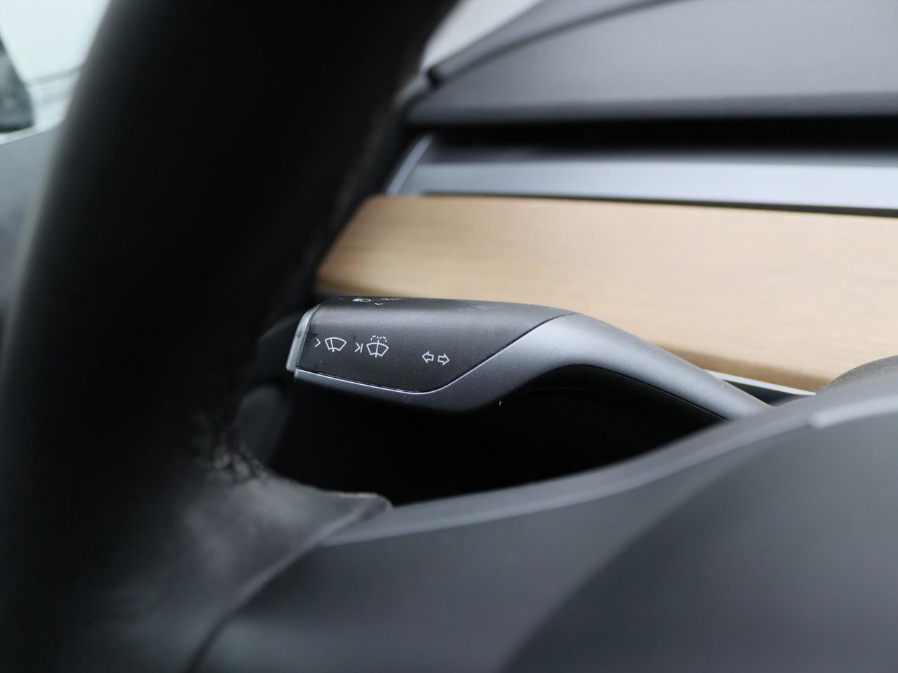 Tesla Model 3 Standard RWD Plus 92% SoH [ LFP-ACCU+AUTOPILOT+60 kWh+PREMIUM AUDIO ] 23