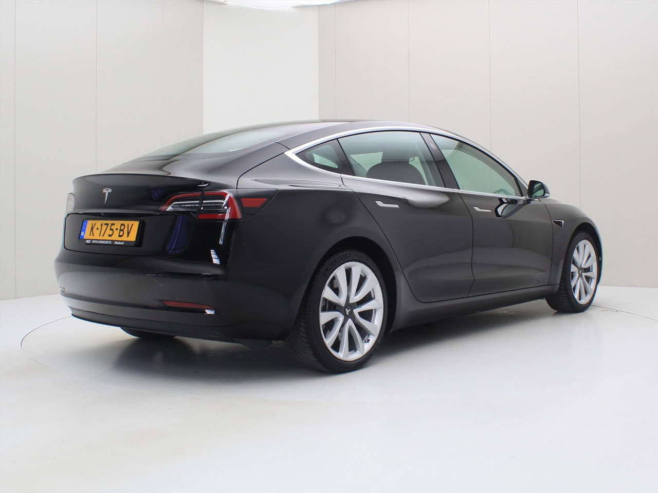 Tesla Model 3 Standard RWD Plus 89% SoH [ LFP-ACCU+AUTOPILOT+60 kWh+PREMIUM AUDIO ] 2