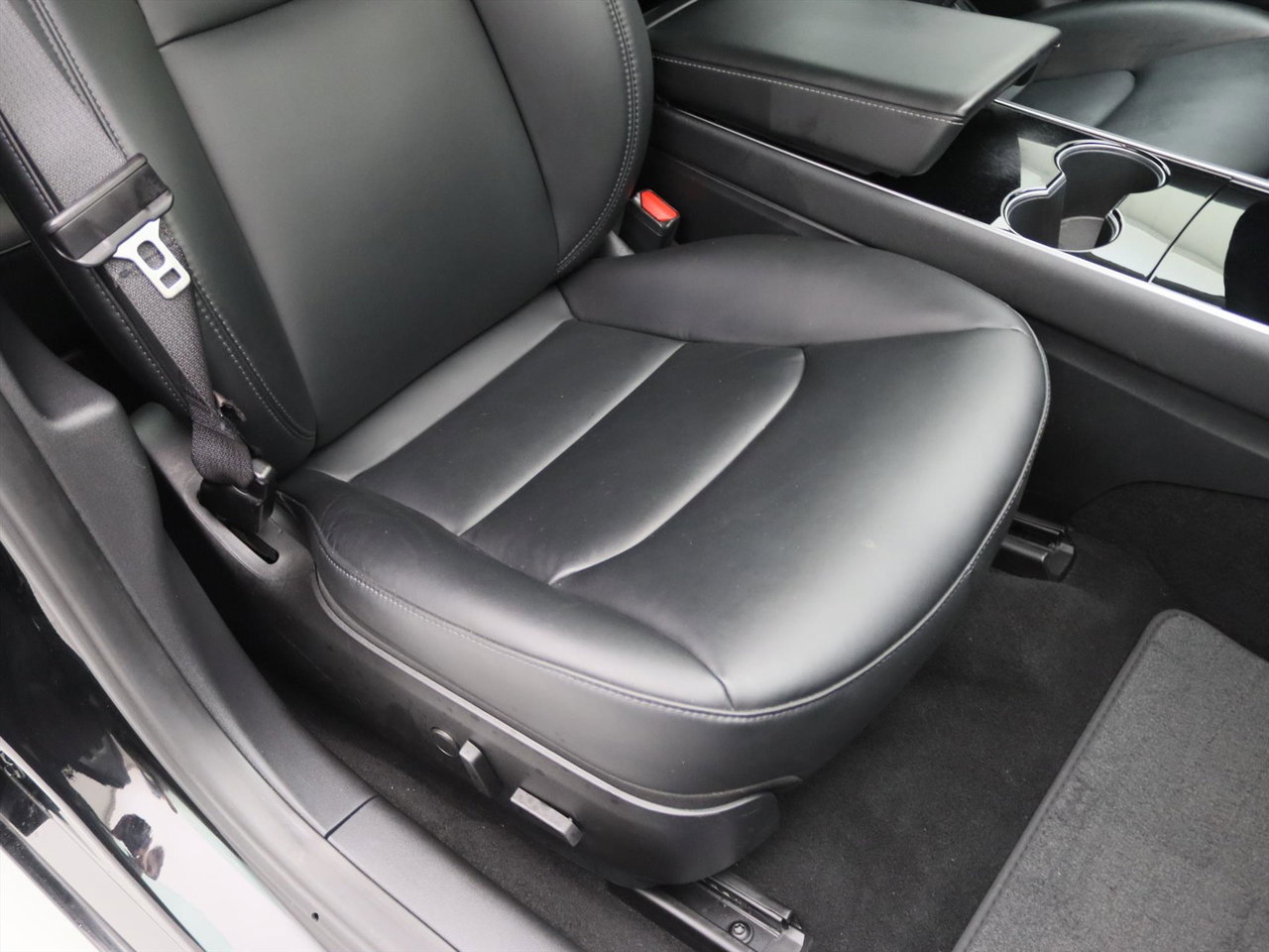 Tesla Model 3 Standard RWD Plus 89% SoH [ LFP-ACCU+AUTOPILOT+60 kWh+PREMIUM AUDIO ] 19
