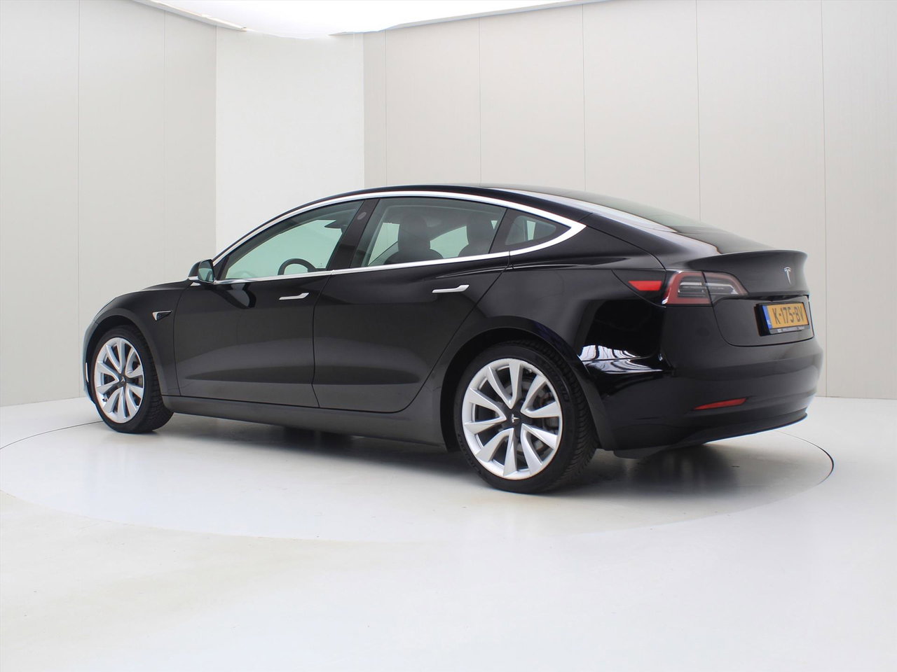 Tesla Model 3 Standard RWD Plus 89% SoH [ LFP-ACCU+AUTOPILOT+60 kWh+PREMIUM AUDIO ] 3