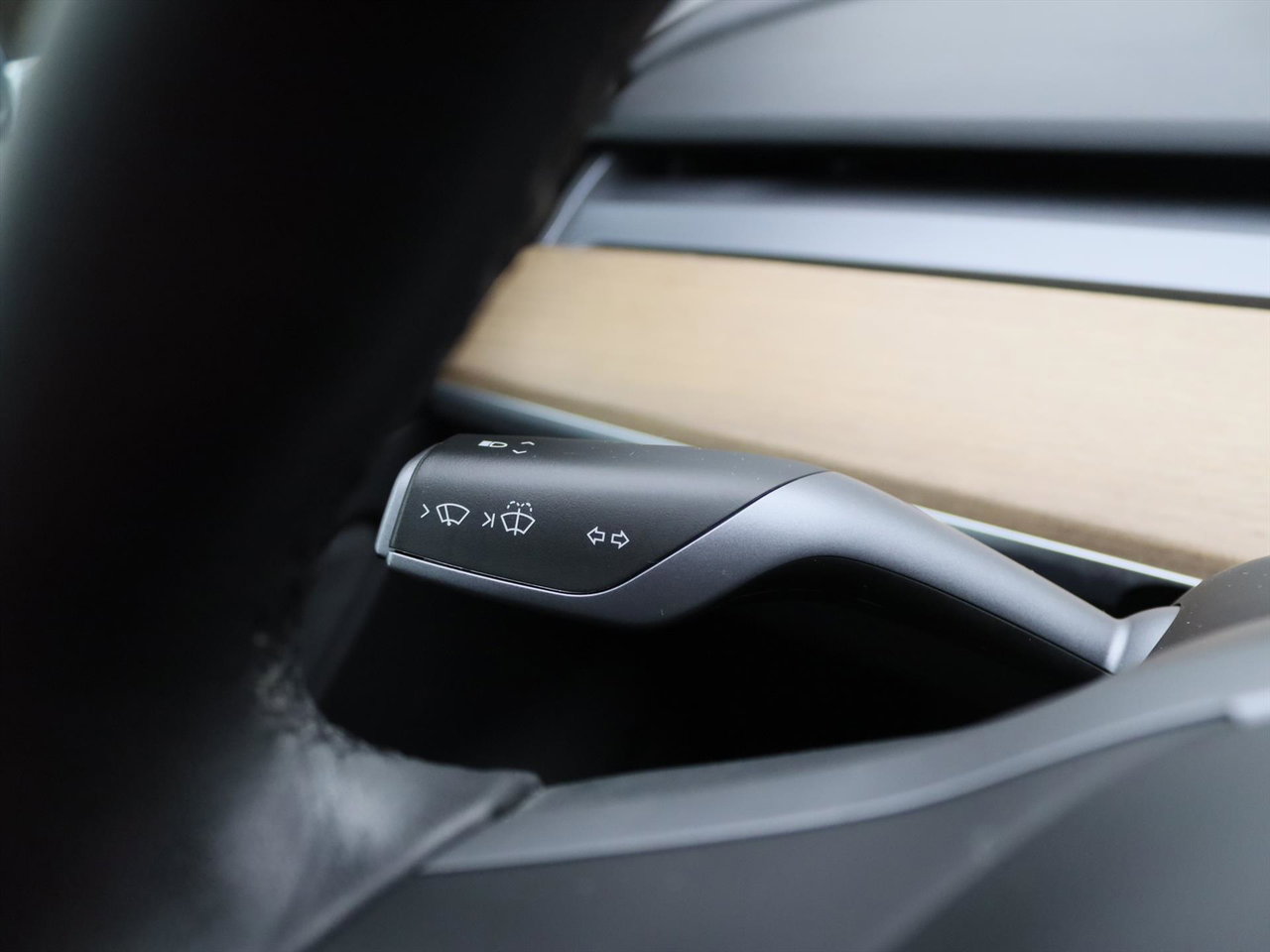 Tesla Model 3 Standard RWD Plus 89% SoH [ LFP-ACCU+AUTOPILOT+60 kWh+PREMIUM AUDIO ] 24