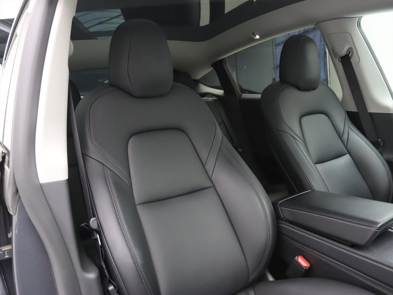 Tesla Model Y Long-Range AWD 351pk 75 kWh [ AUTOPILOT+20 INCH+533KM WLTP+PREMIUM AUDIO ] 20