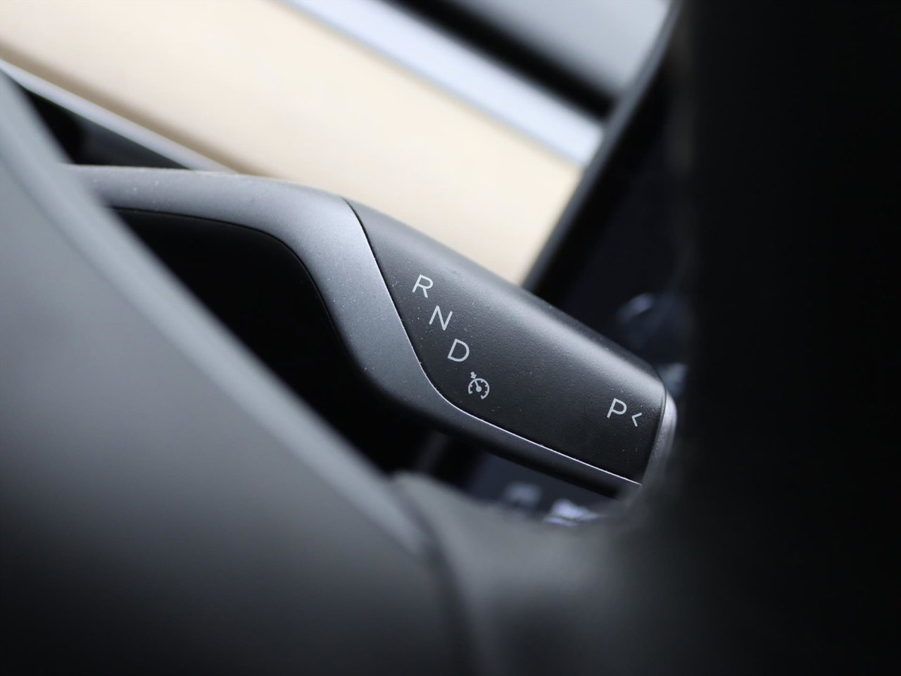 Tesla Model Y Long-Range AWD 351pk 75 kWh [ AUTOPILOT+20 INCH+533KM WLTP+PREMIUM AUDIO ] 26