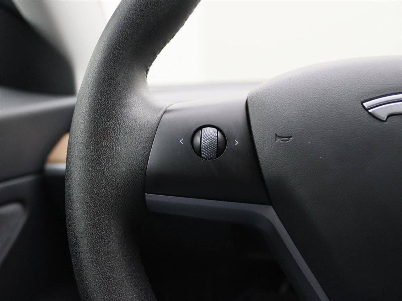 Tesla Model 3 Long-Range AWD 351pk 75 kWh FACELIFT [ WARMTEPOMP+AUTOPILOT+620KM WLTP+ ] 20