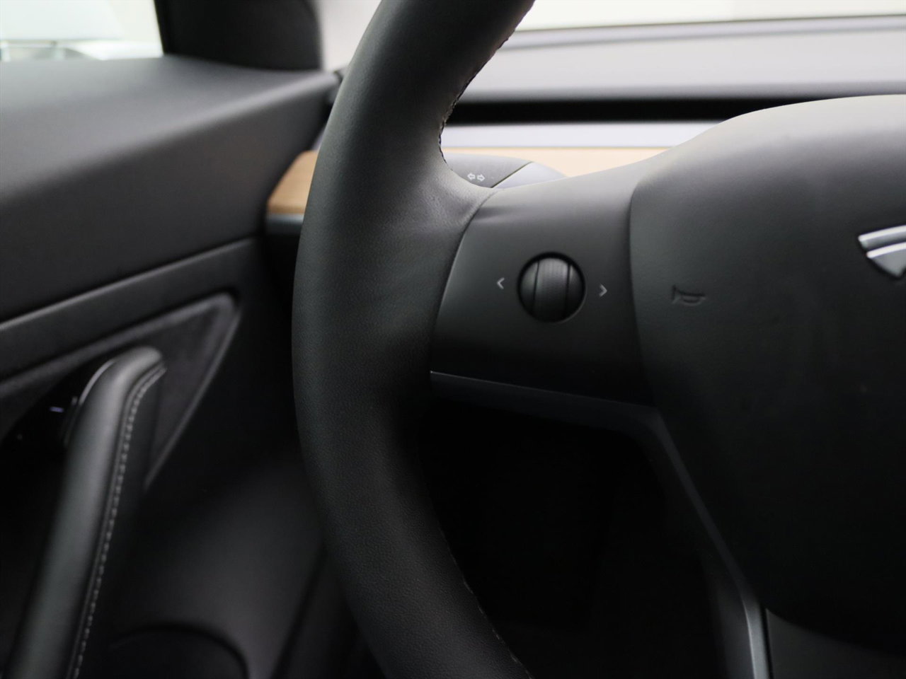 Tesla Model 3 Standard RWD Plus 90% SoH [ LFP-ACCU+AUTOPILOT+60 kWh+PREMIUM AUDIO ] 27