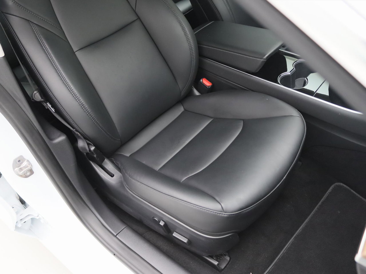 Tesla Model 3 Standard RWD Plus 94% SoH [ LFP-ACCU+AUTOPILOT+60 kWh+PREMIUM AUDIO ] 17