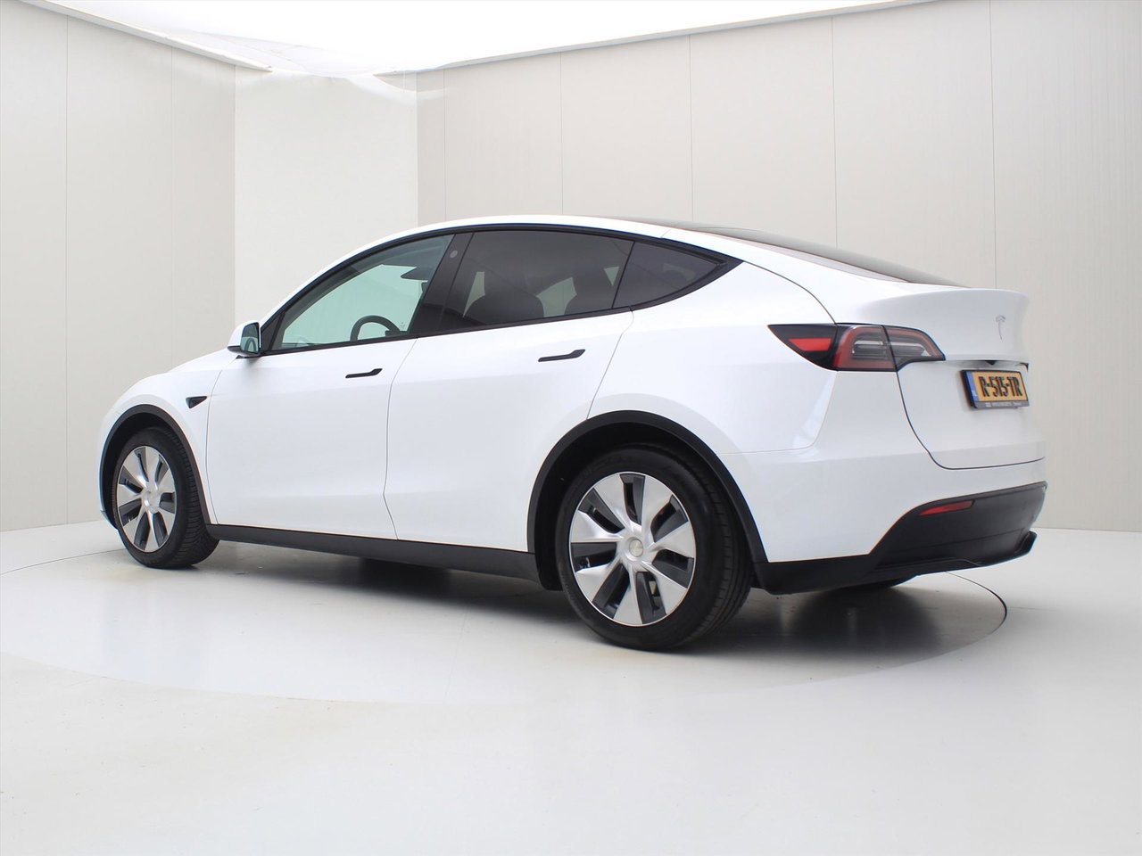 Tesla Model Y Standard RWD Plus 351pk 93% SoH [ LFP ACCU+AUTOPILOT+19 INCH+PREMIUM AUDIO ] 3