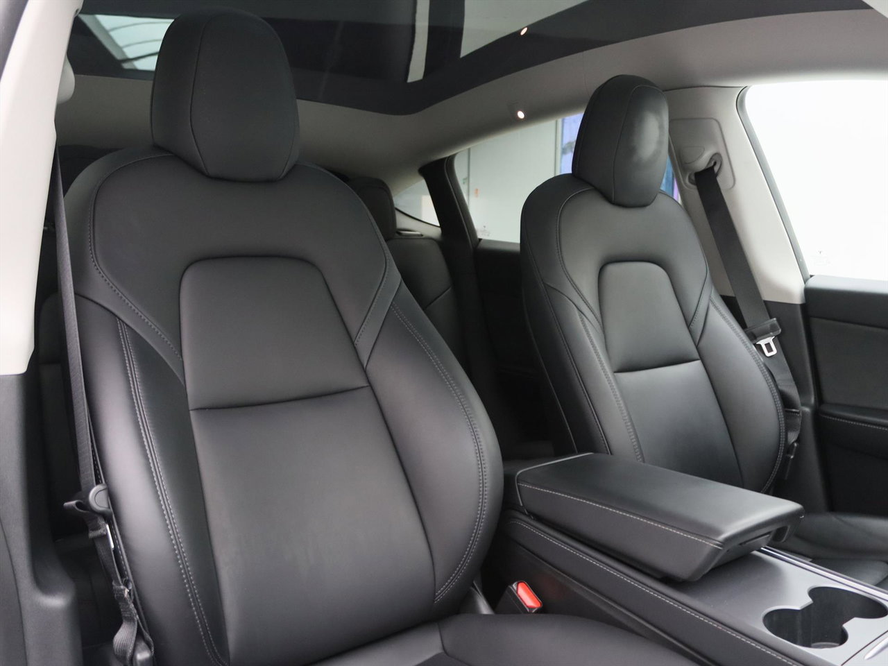 Tesla Model Y Long Range AWD 351pk [ AUTOPILOT+19 INCH+PREMIUM AUDIO ] 14
