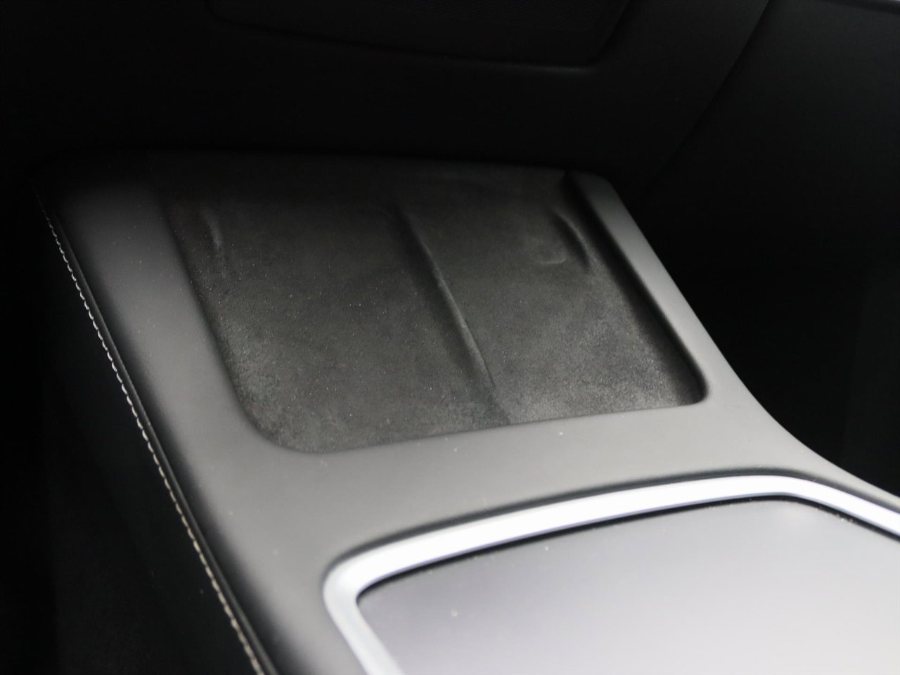 Tesla Model Y Long Range AWD 351pk [ AUTOPILOT+19 INCH+PREMIUM AUDIO ] 29