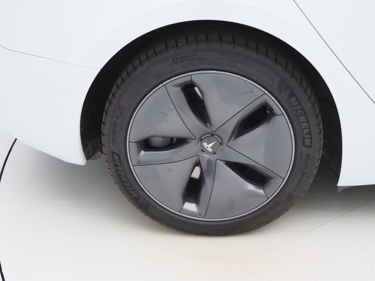 Tesla Model 3 Standard RWD Plus 99% SoH [ LFP ACCU+AUTOPILOT+60 kWh+PREMIUM AUDIO ] 11