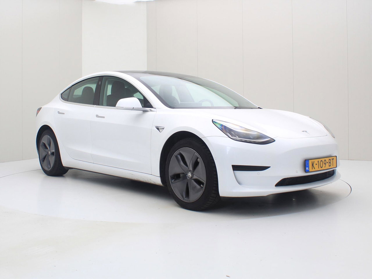 Tesla Model 3 Standard RWD Plus [ TREKHAAK+LFP-ACCU+AUTOPILOT+60 kWh+PREMIUM AUDIO ] 4