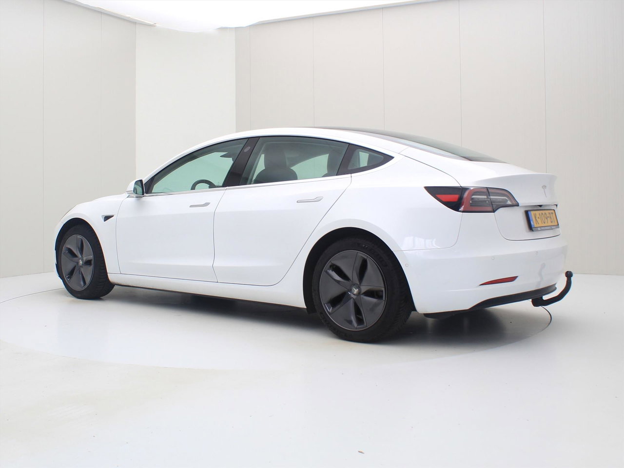 Tesla Model 3 Standard RWD Plus [ TREKHAAK+LFP-ACCU+AUTOPILOT+60 kWh+PREMIUM AUDIO ] 3