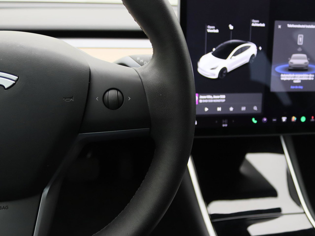 Tesla Model 3 Standard RWD Plus [ TREKHAAK+LFP-ACCU+AUTOPILOT+60 kWh+PREMIUM AUDIO ] 27