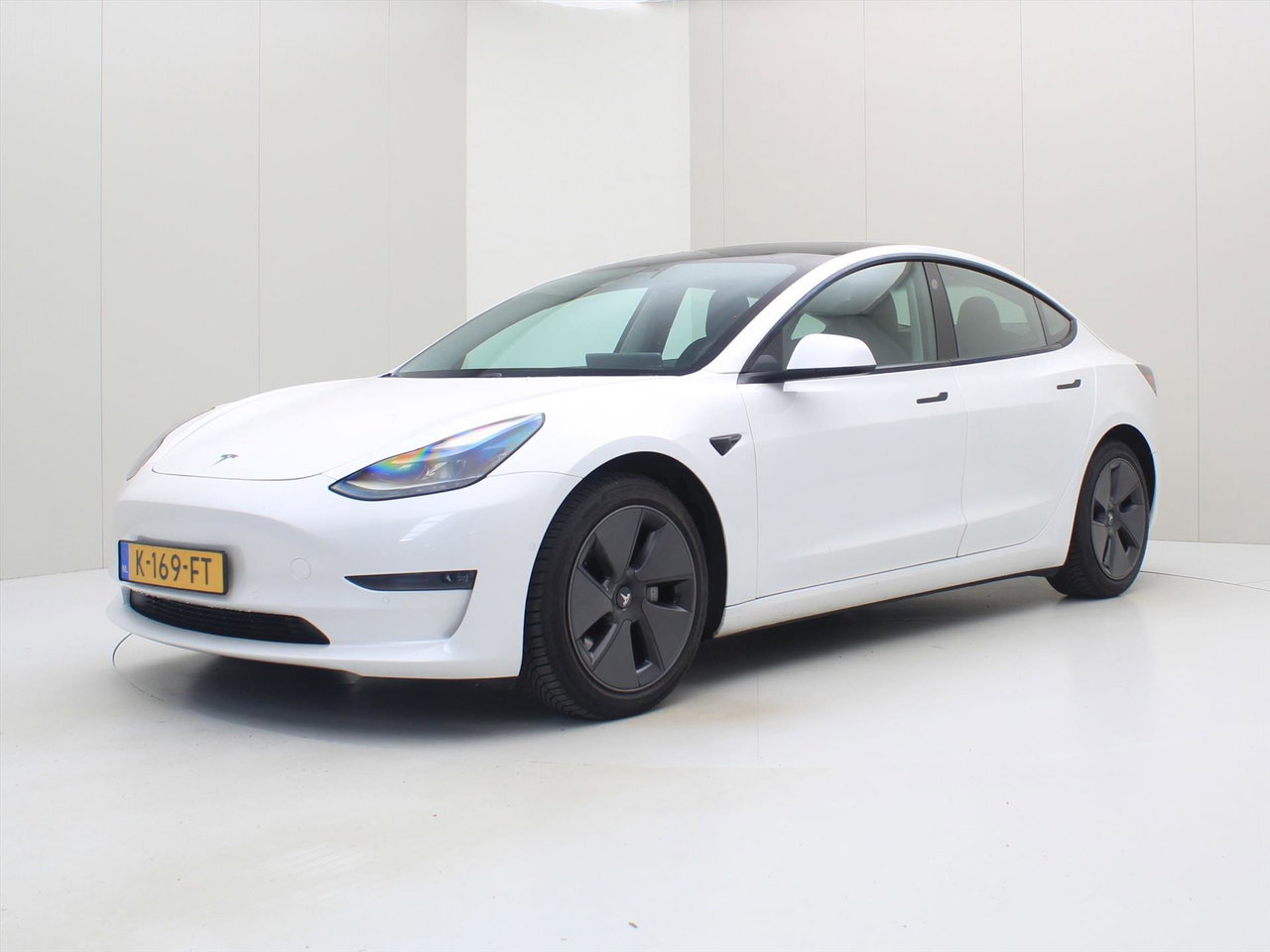 Tesla Model 3 Long-Range AWD 351pk 75 kWh 91.4% SoH FACELIFT [ WARMTEPOMP+AUTOPILOT+620KM WLTP+PREMIUM AUDIO ]
