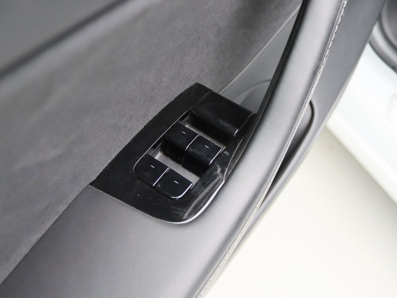 Tesla Model 3 Standard RWD Plus [ TREKHAAK+LFP-ACCU+AUTOPILOT+60 kWh+PREMIUM AUDIO ] 17