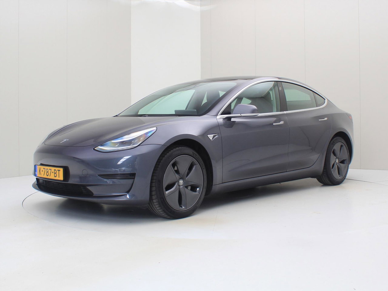 Tesla Model 3 Standard RWD Plus 88% SoH [ LFP-ACCU+AUTOPILOT+60 kWh+PREMIUM AUDIO ]