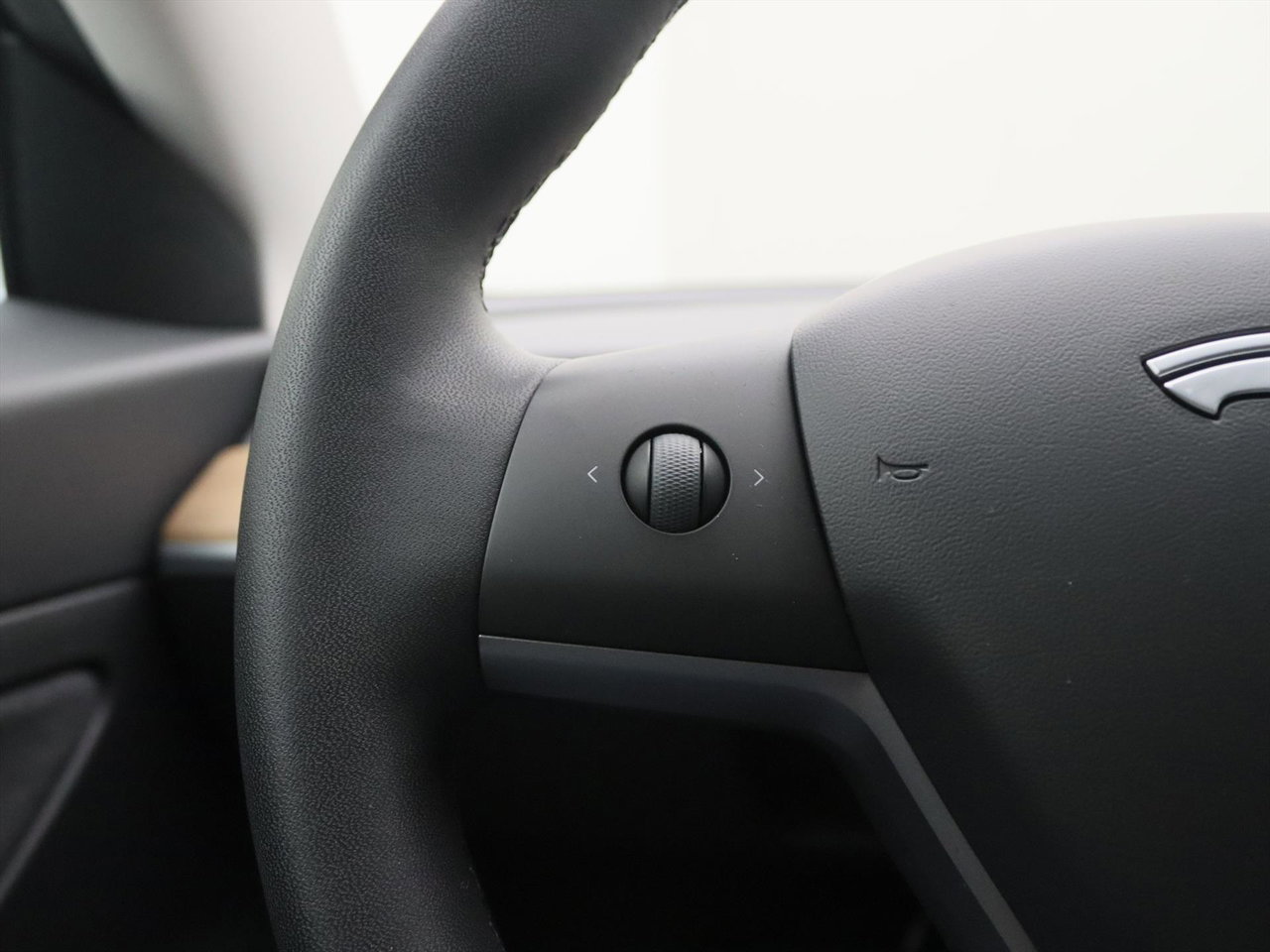 Tesla Model 3 Standard RWD Plus 88% SoH [ LFP-ACCU+AUTOPILOT+60 kWh+PREMIUM AUDIO ] 20