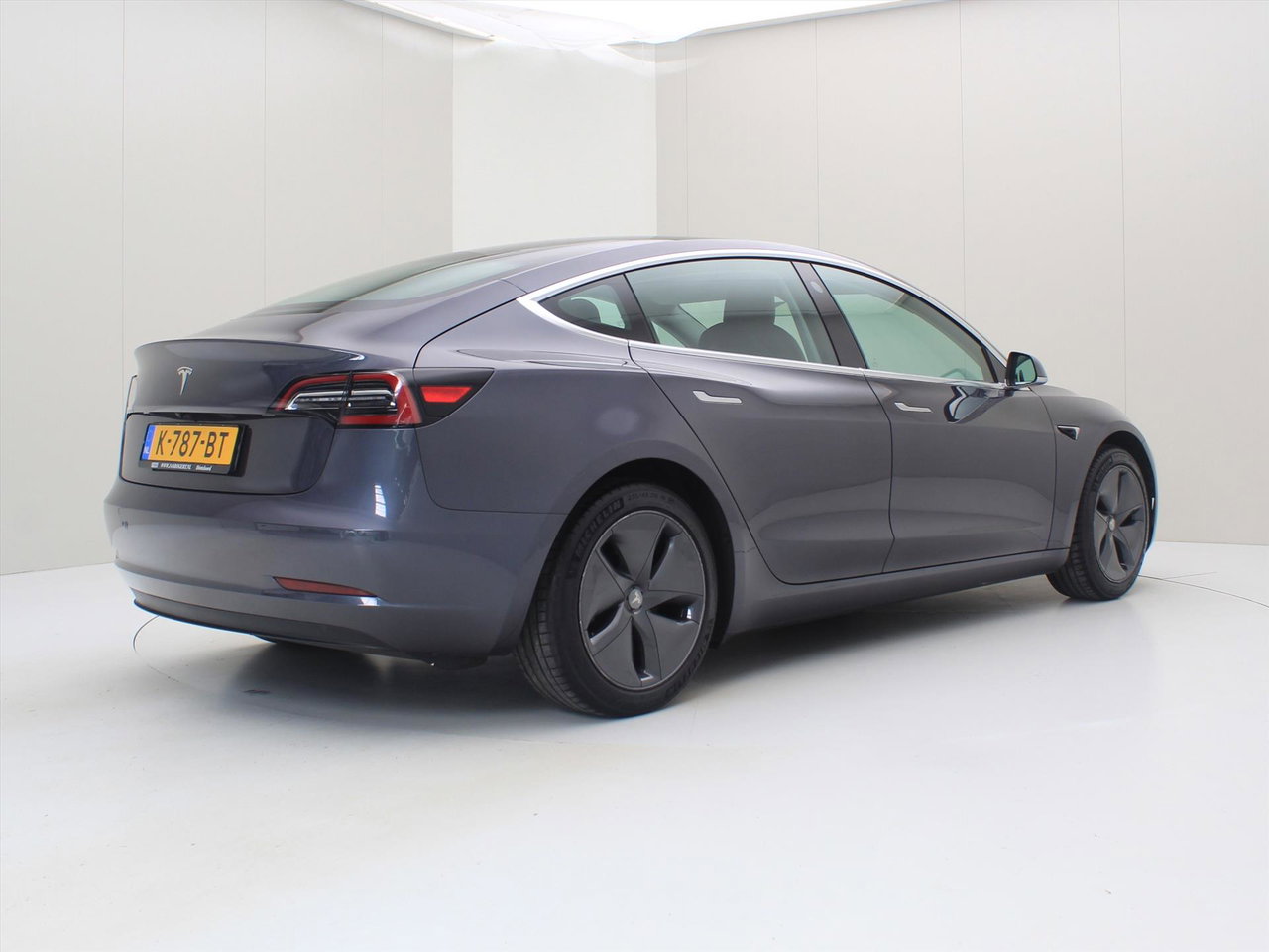 Tesla Model 3 Standard RWD Plus 88% SoH [ LFP-ACCU+AUTOPILOT+60 kWh+PREMIUM AUDIO ] 3