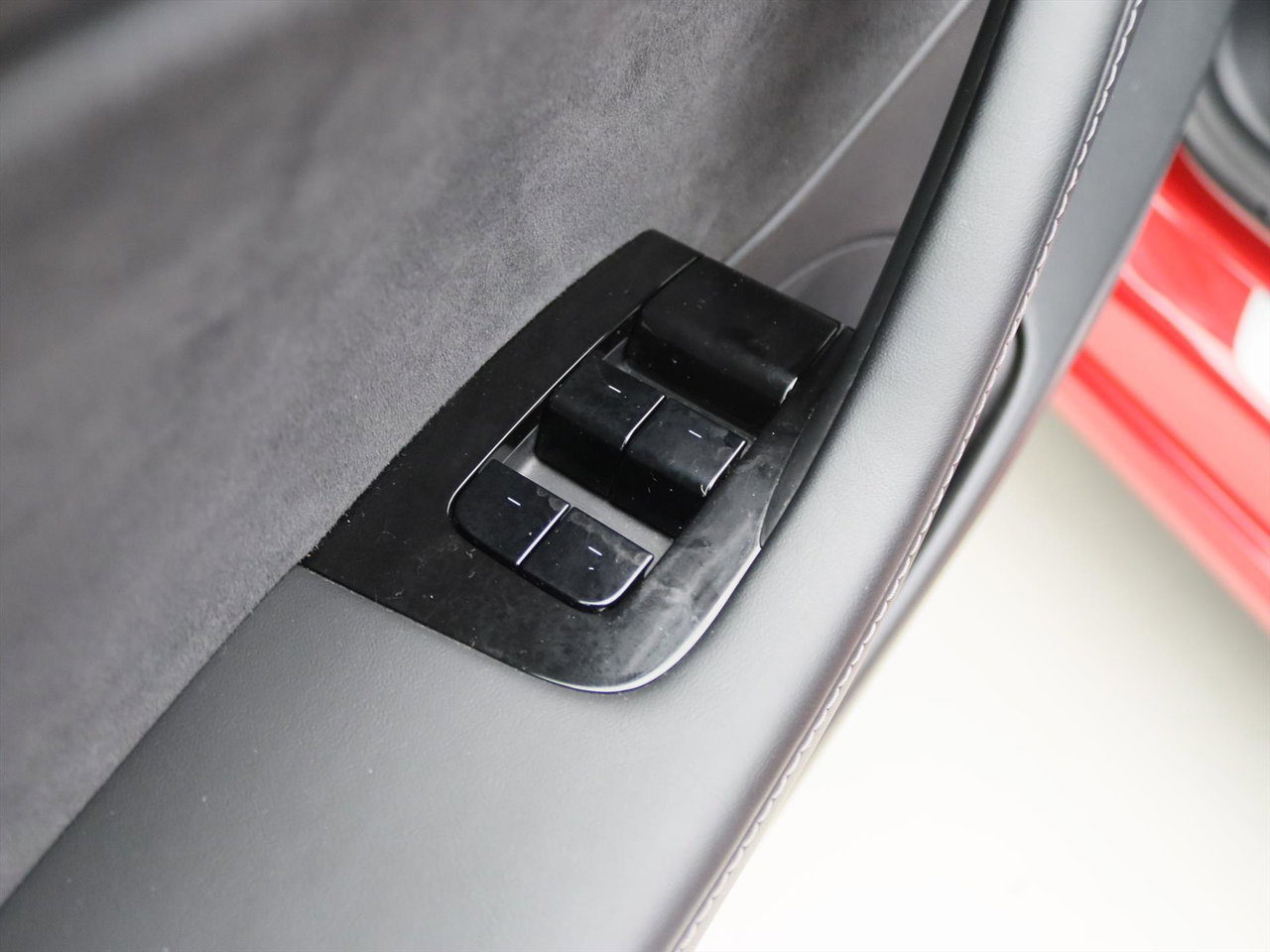 Tesla Model 3 Standard RWD Plus [ LFP-ACCU+AUTOPILOT+60 kWh+PREMIUM AUDIO ] 18