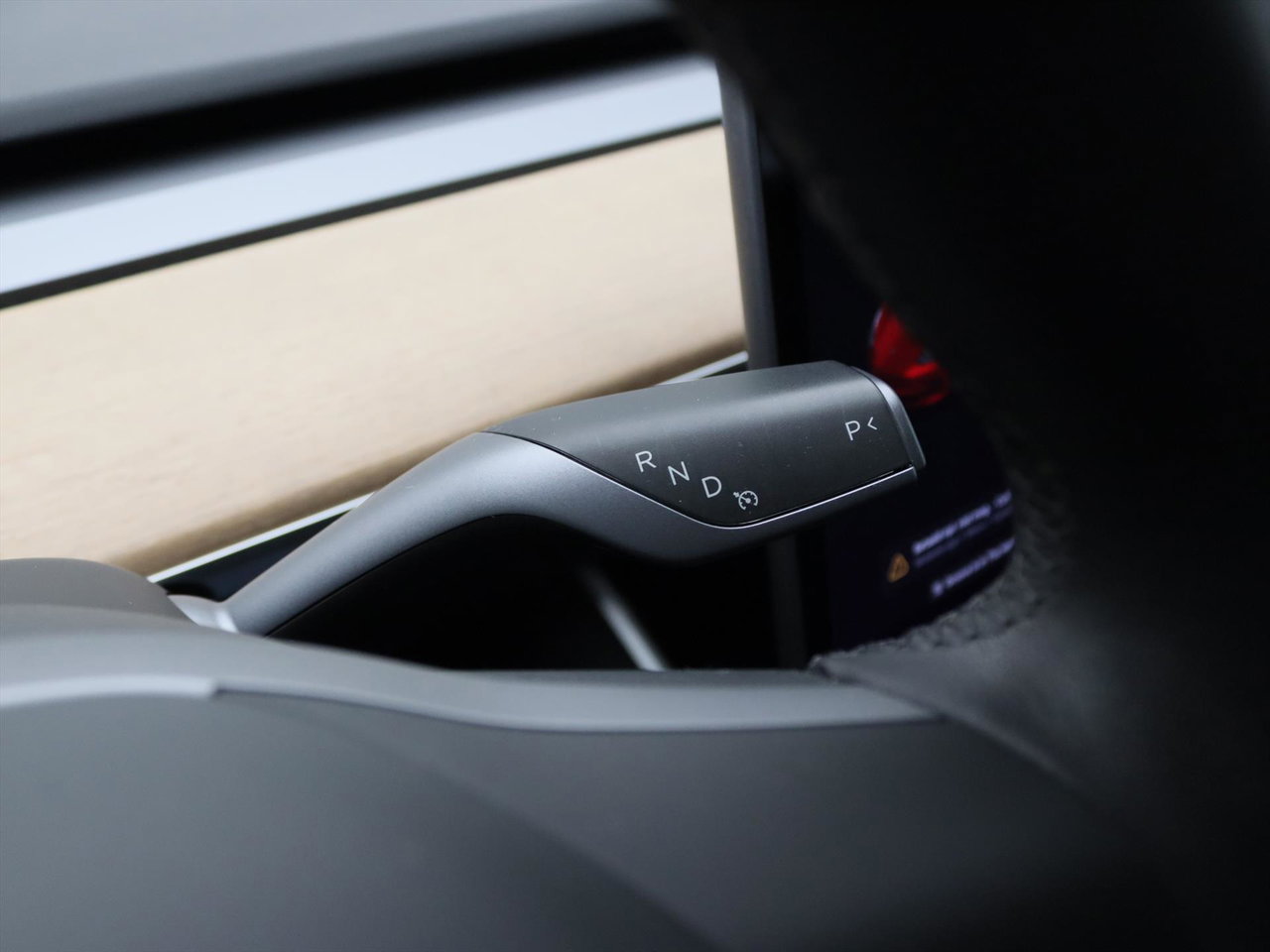 Tesla Model 3 Standard RWD Plus [ LFP-ACCU+AUTOPILOT+60 kWh+PREMIUM AUDIO ] 24