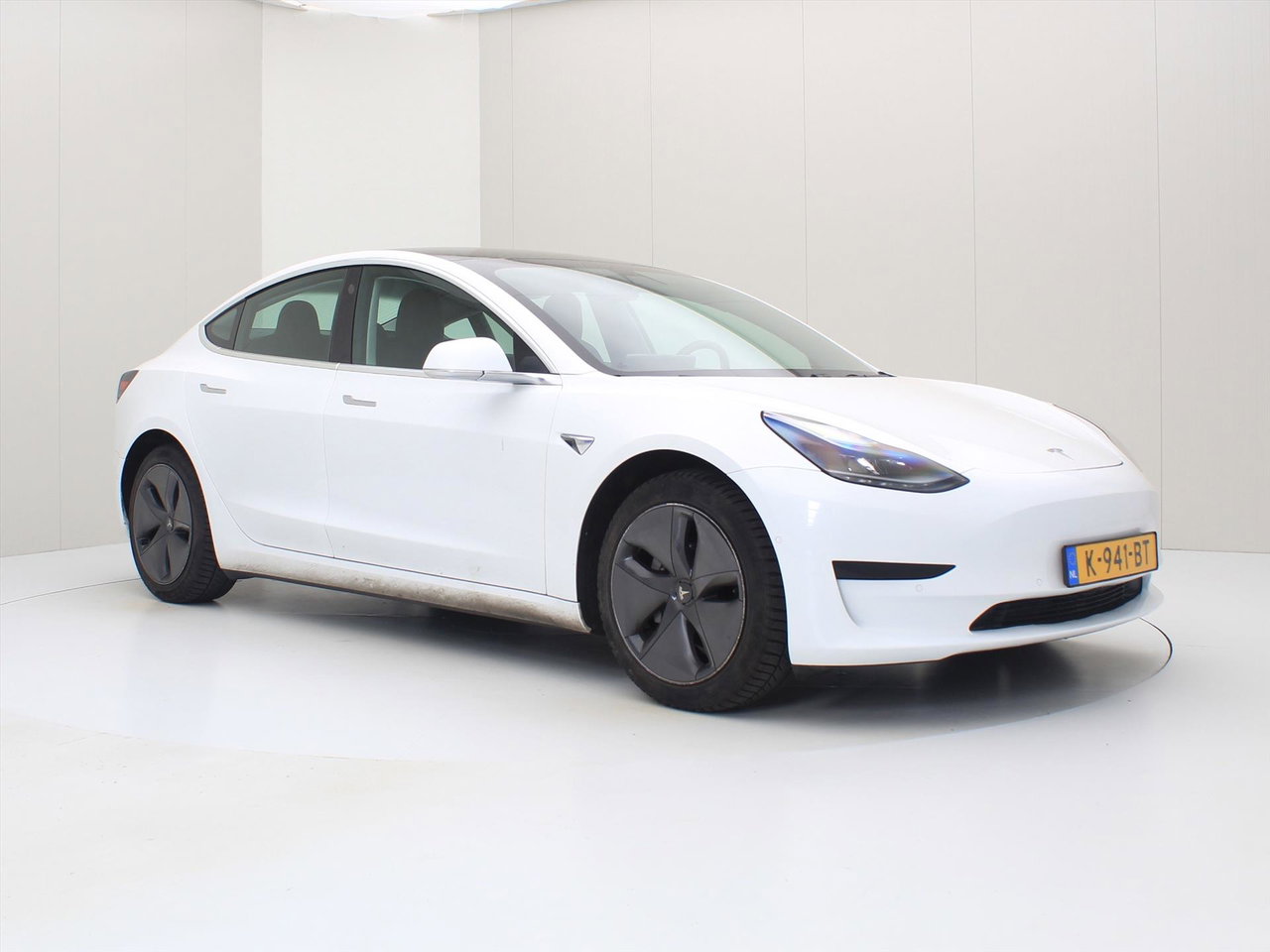 Tesla Model 3 Standard RWD Plus [ LFP ACCU+AUTOPILOT+60 kWh+PREMIUM AUDIO ] 4