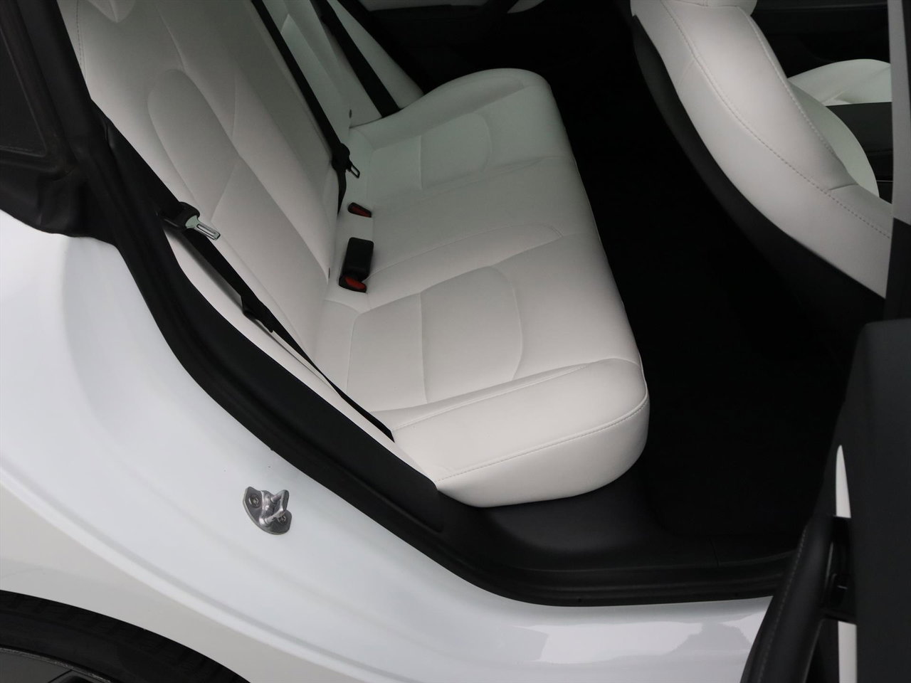 Tesla Model 3 Standard RWD Plus 85% SoH [ WIT LEDER+AUTOPILOT+60 kWh+PREMIUM AUDIO ] 21