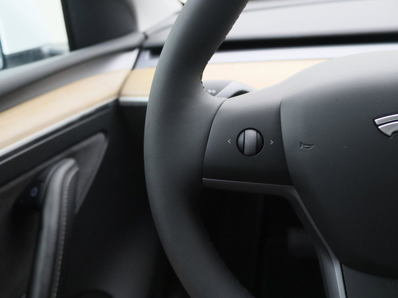 Tesla Model Y Long-Range AWD 351pk 75 kWh 87% SoH [ RYZEN AMD+AUTOPILOT+19 INCH+PREMIUM AUDIO ] 28
