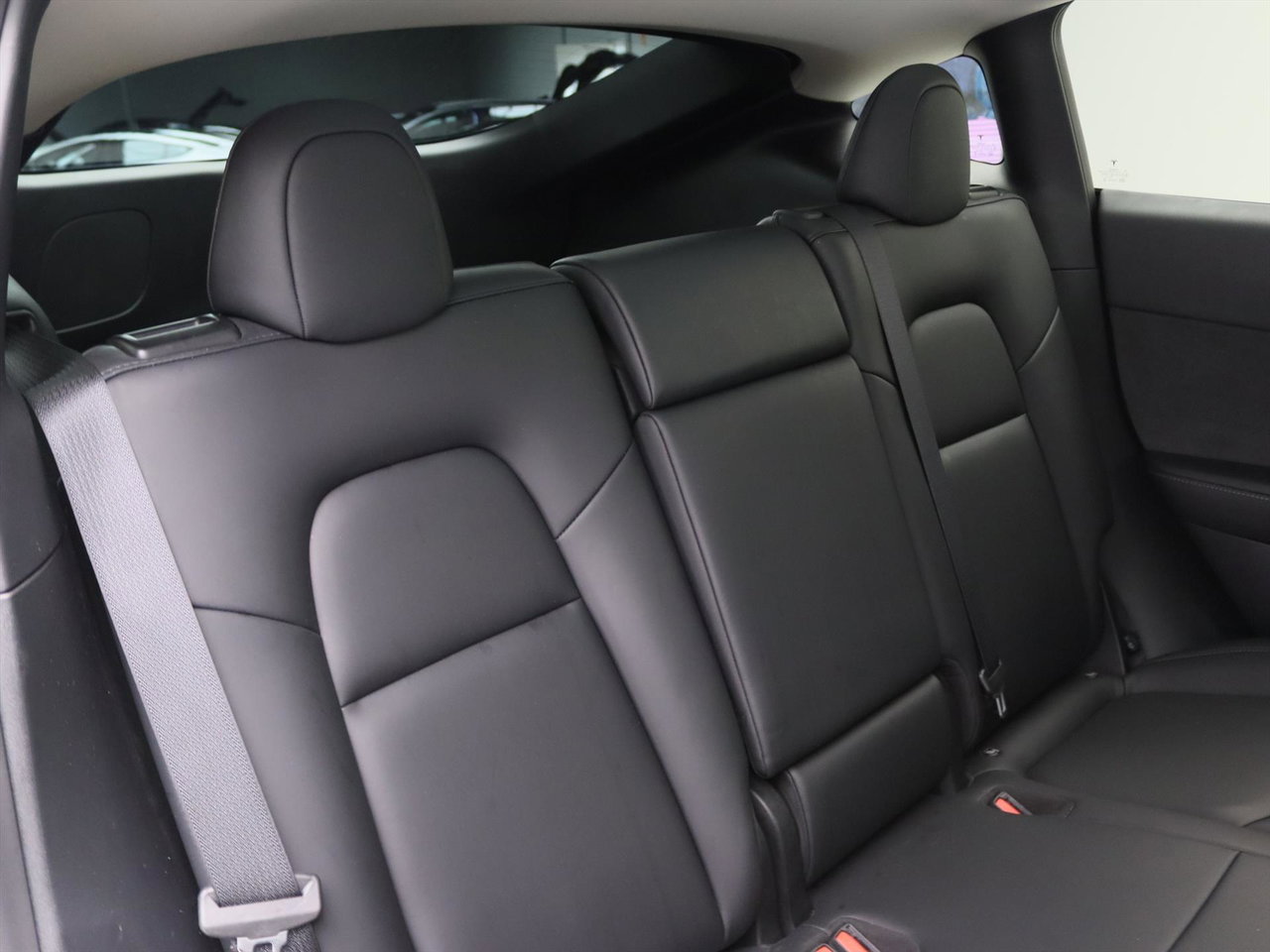 Tesla Model Y Long-Range AWD 351pk 75 kWh 90,7% SoH [ AUTOPILOT+20 INCH+533KM WLTP+PREMIUM AUDIO ] 16