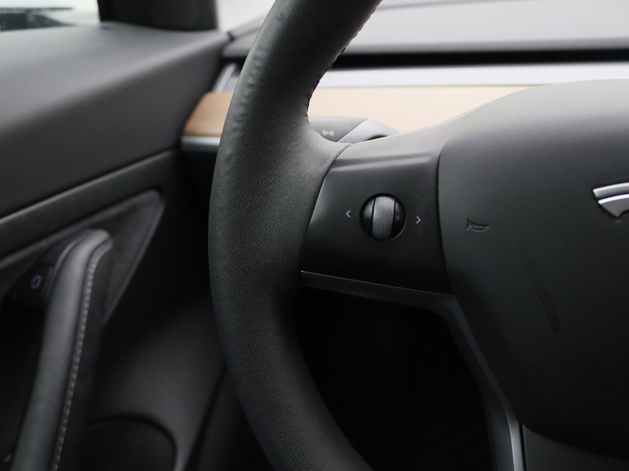 Tesla Model 3 Standard RWD Plus [ FACELIFT+TREKHAAK+AUTOPILOT+60 kWh+PREMIUM AUDIO ] 28