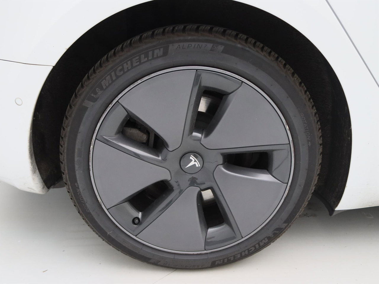 Tesla Model 3 Long-Range AWD 351pk 75 kWh FACELIFT [ TREKHAAK+WARMTEPOMP+AUTOPILOT+620KM WLTP+PREMIUM AUDIO ] 9