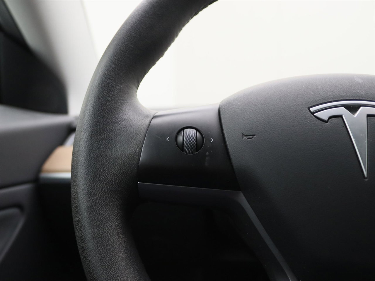 Tesla Model 3 Long-Range AWD 351pk 75 kWh FACELIFT [ TREKHAAK+WARMTEPOMP+AUTOPILOT+620KM WLTP+PREMIUM AUDIO ] 21