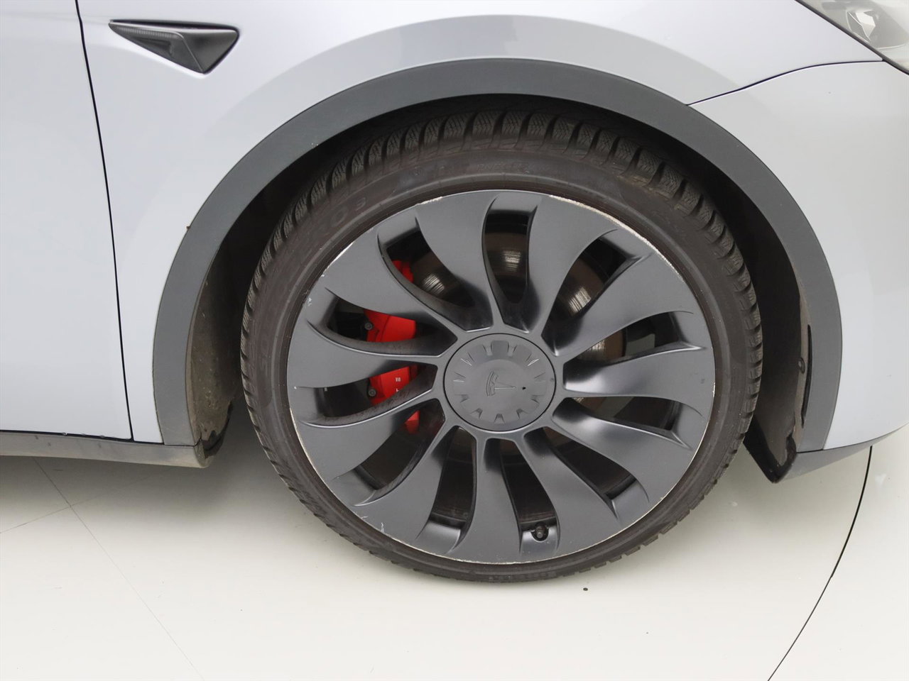 Tesla Model Y Performance 534pk AWD 91.5% SoH Quicksilver [ ENHANCED AUTOPILOT+21 INCH+WARMTEPOMP+RYZEN+PREMIUM AUDIO ] 14
