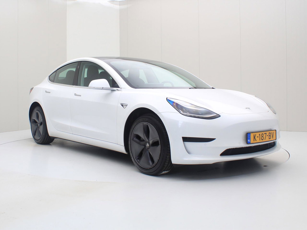 Tesla Model 3 Standard RWD Plus [ TREKHAAK+LFP-ACCU+AUTOPILOT+60 kWh+PREMIUM AUDIO ] 14