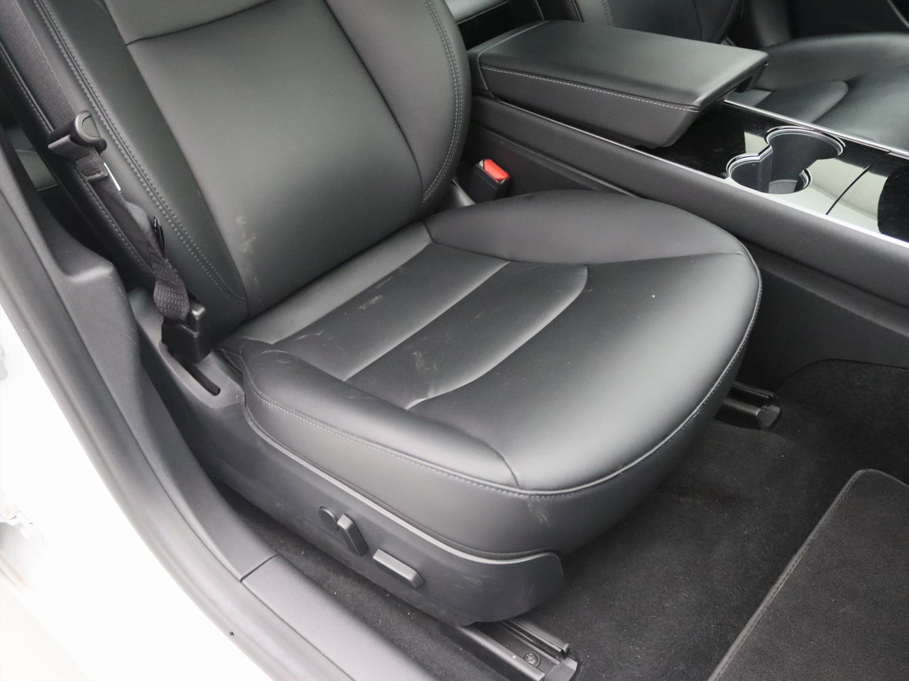 Tesla Model 3 Standard RWD Plus [ TREKHAAK+LFP-ACCU+AUTOPILOT+60 kWh+PREMIUM AUDIO ] 9