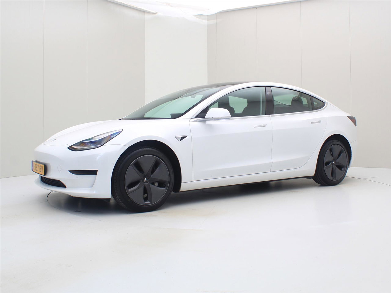 Tesla Model 3 Standard RWD Plus [ TREKHAAK+LFP-ACCU+AUTOPILOT+60 kWh+PREMIUM AUDIO ] 17