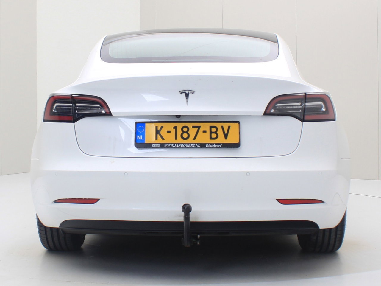 Tesla Model 3 Standard RWD Plus [ TREKHAAK+LFP-ACCU+AUTOPILOT+60 kWh+PREMIUM AUDIO ] 16