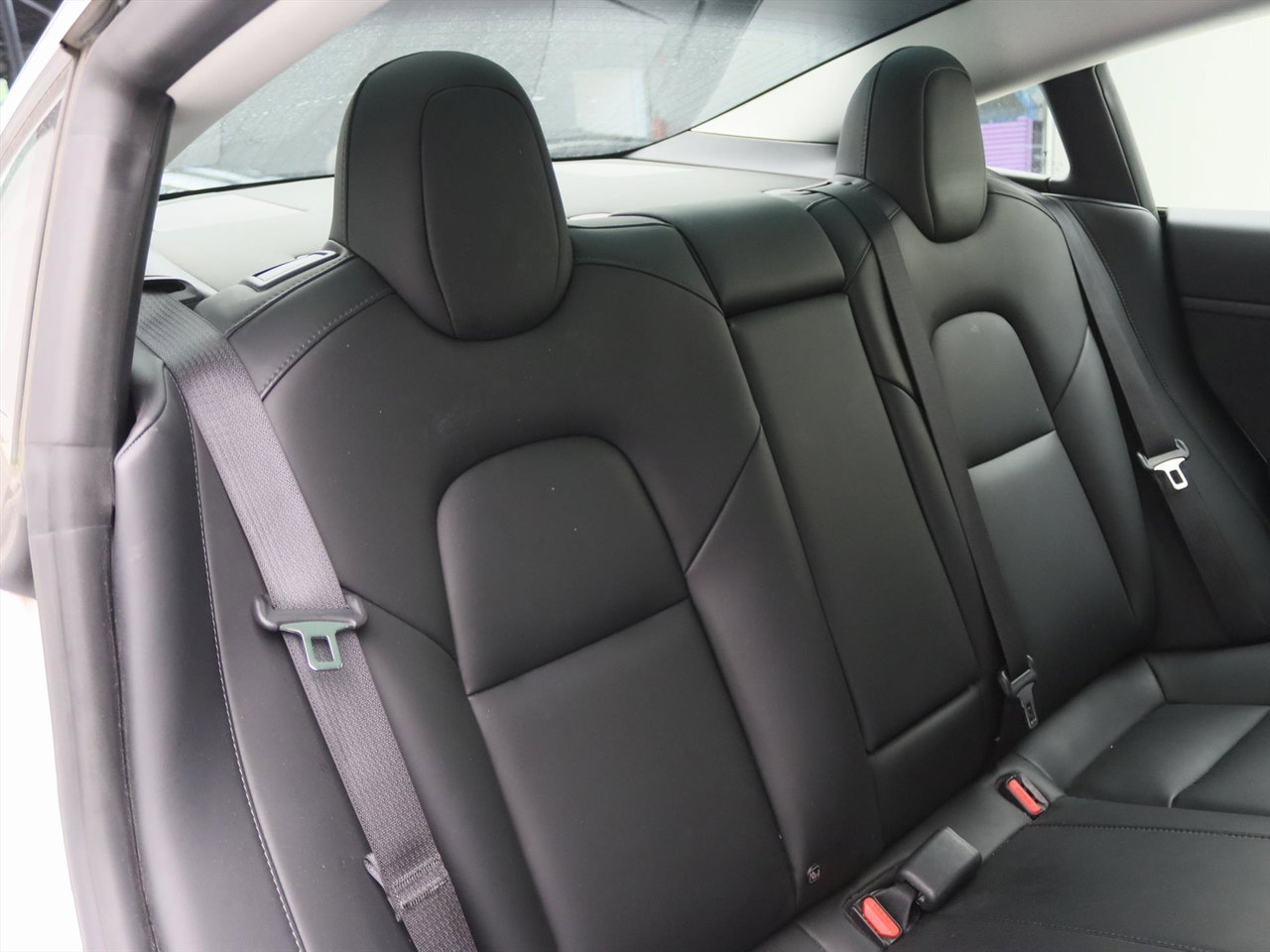 Tesla Model 3 Standard RWD Plus [ LFP-ACCU+AUTOPILOT+19 INCH+PREMIUM AUDIO ] 14