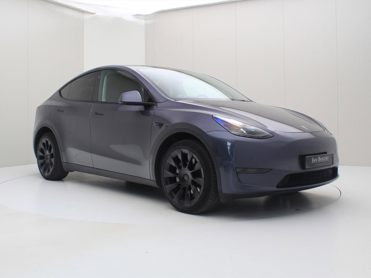 Tesla Model Y Long Range AWD 75kWh 351pk AMD RYZEN [AUTOPILOT+20 INCH+PREMIUM AUDIO ] 4