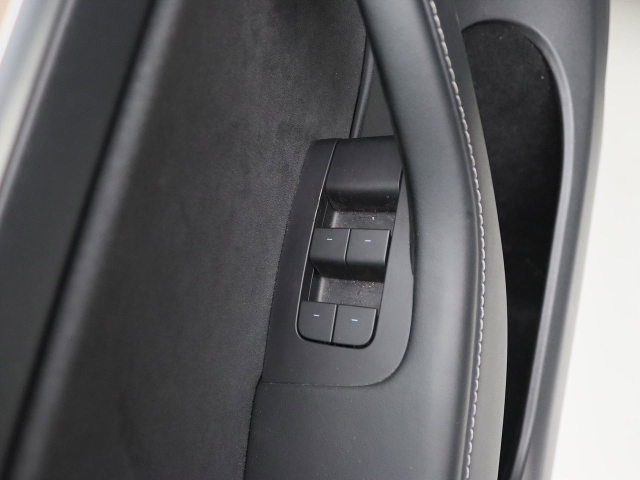 Tesla Model Y Long Range AWD 75kWh 351pk AMD RYZEN [AUTOPILOT+20 INCH+PREMIUM AUDIO ] 28