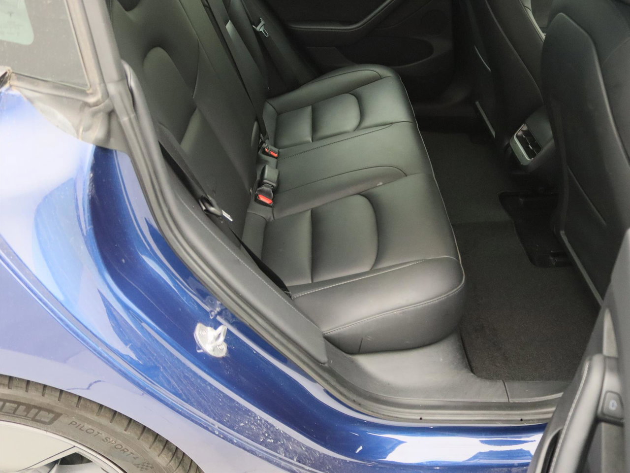 Tesla Model 3 Standard RWD Plus UPGRADE [ AMD RYZEN+LFP-ACCU+WARMTEPOMP+AUTOPILOT+60 kWh+PREMIUM AUDIO ] 15