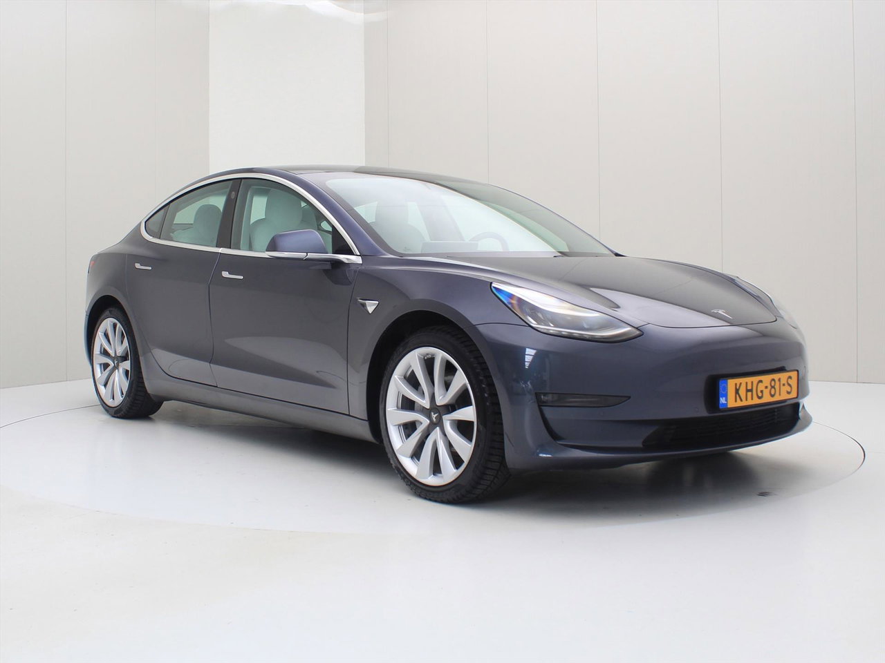 Tesla Model 3 Long-Range AWD 351pk 75 kWh [ TREKHAAK+WIT LEDER+AUTOPILOT+19 INCH+PREMIUM AUDIO ] 4