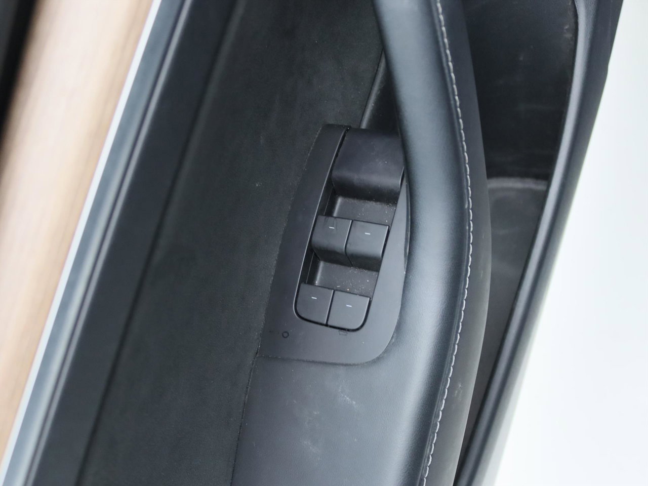 Tesla Model 3 Long-Range AWD 351pk 75 kWh 92% SoH [ FSD+WARMTEPOMP+AUTOPILOT+PREMIUM AUDIO ] 28