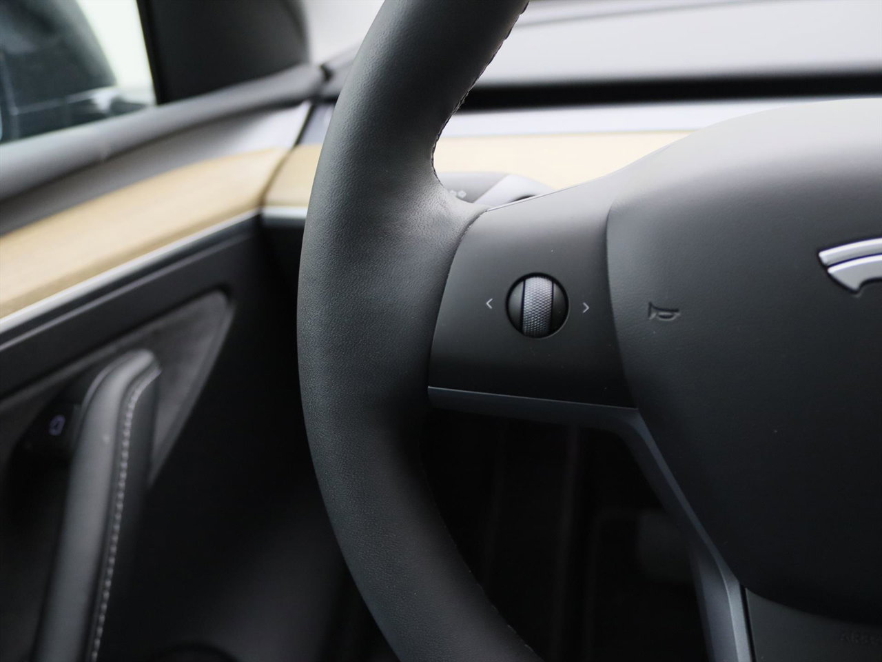Tesla Model Y Standard RWD Plus 351pk 100% SoH [ TREKHAAK+LFP ACCU+AUTOPILOT+19 INCH+PREMIUM AUDIO ] 20